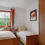 Haus An Der Gutach Apartman
